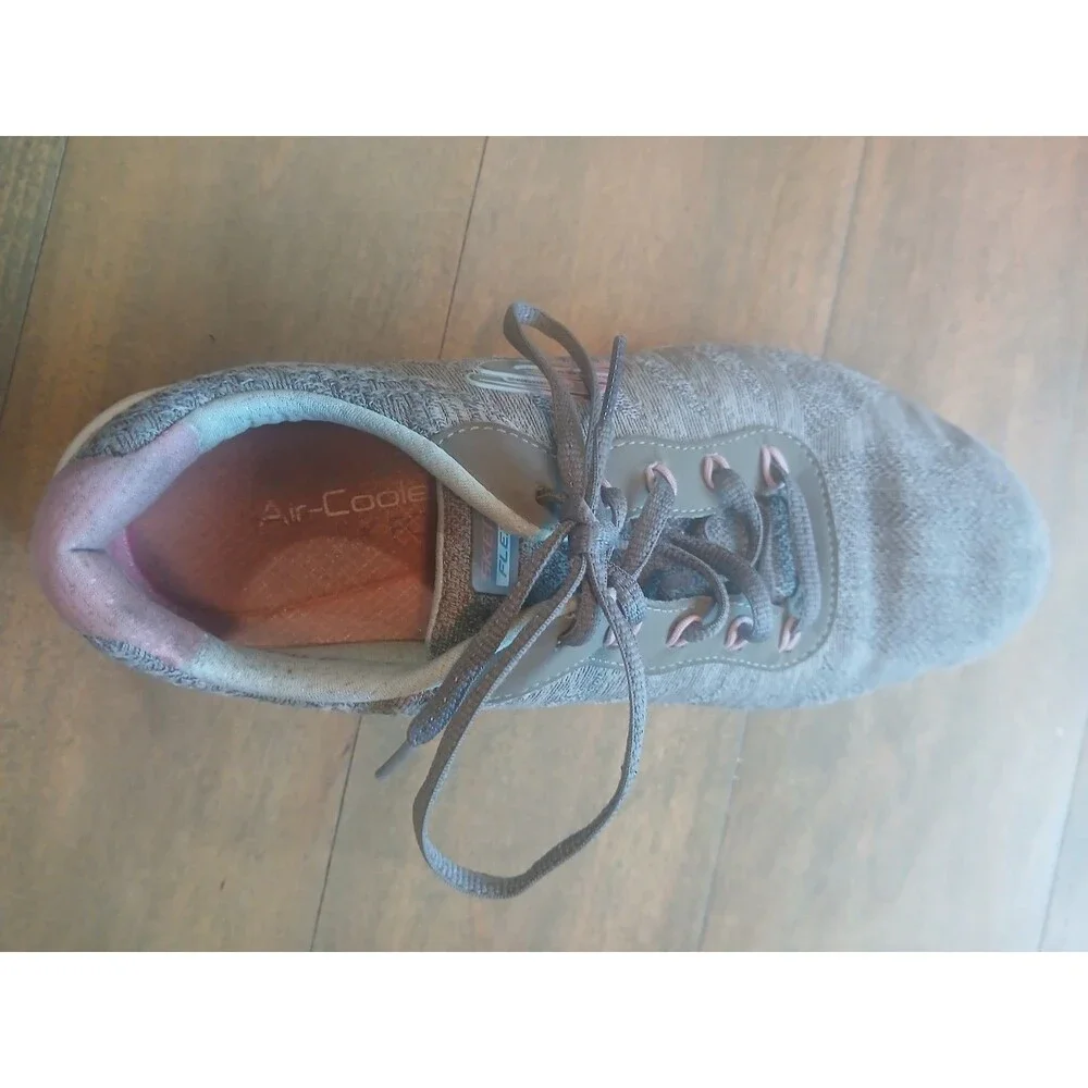 SKETCHERS Air Cooled/w Memory Foam SIZE 8